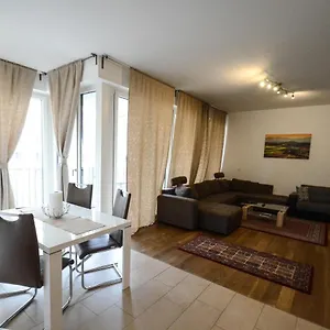 https://high-quality-in-the-heart-of-stuttgart-3.stuttgart-hotel.com